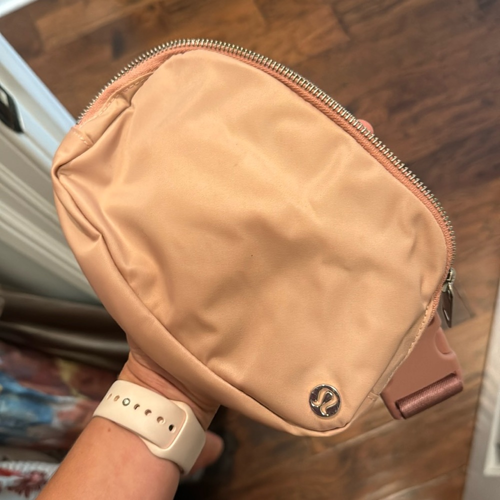 Lulu lemon pink belt bag